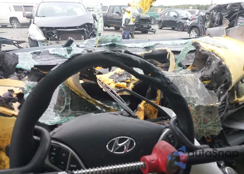 2011 Hyundai Elantra Limited (Ulsan Plant) from USA, damaged, VIN KMHDH4AE4BU154598